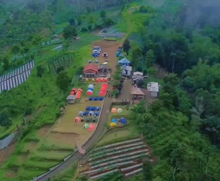 BUKIT BAROS INDAH, DESTINASI WISATA ALAM DESA CIOMAS, SIAP SAMBUT TAHUN BARU